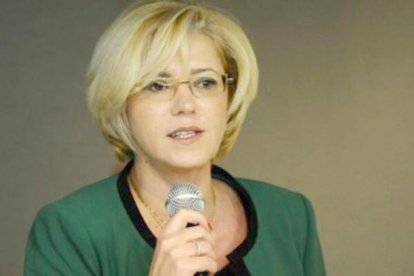 Corina Creţu avertizează: CE este preocupată de întârzierile pe care România le are în accesarea fondurilor UE